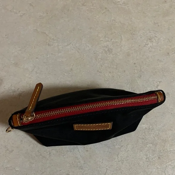 Dooney & Bourke Black Nylon Pouch Cosmetic Bag With Red Accents Brown Leather - Picture 15 of 16